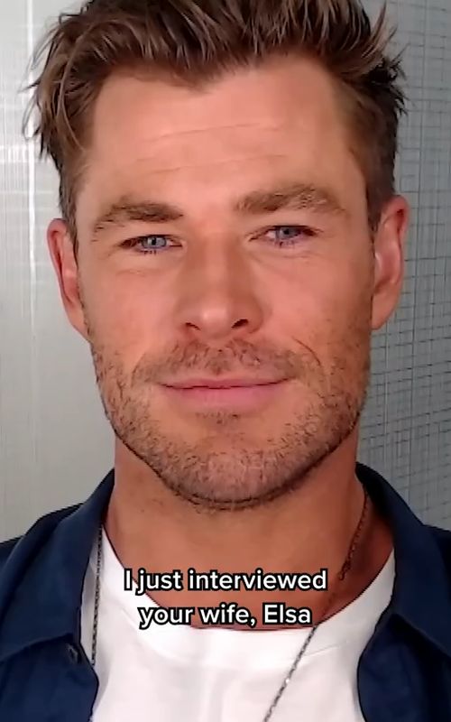 The way Chris Hemsworth supports wife Elsa Pataky #shorts