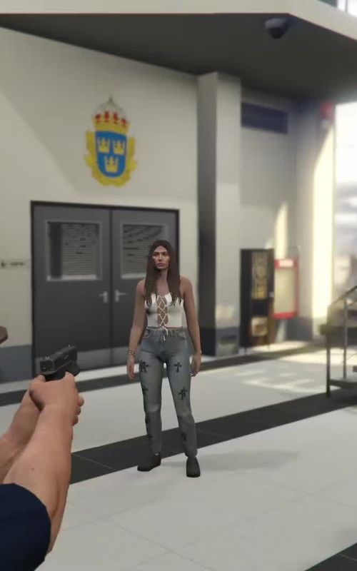 ​🔥 ETT NYTT SPEL HAR ANLÄNT TILL KANALEN! 🔥 ​Och det är inget mindre än GTA V RP på @Titanium Roleplay ! 🤩 ​Låt mig presentera min karaktär: HOLM! 👮 ​Första äventyret: ​Holm hamnade direkt i en intensiv situation där en gärningsman tog en polis som gisslan! 🤯 HOLM löste det på det sätt försvaret lärt honom: resolut och effektivt! 💥 ​Framtida planer: ​RP (Roleplay) är helt nytt för mig, men vilken start på resan! ✨ Ser fram emot att fortsätta utveckla Holm! 🚀 #gtavrp #fivemroleplay #titaniumrp #swedishstreamer 