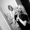 💋.